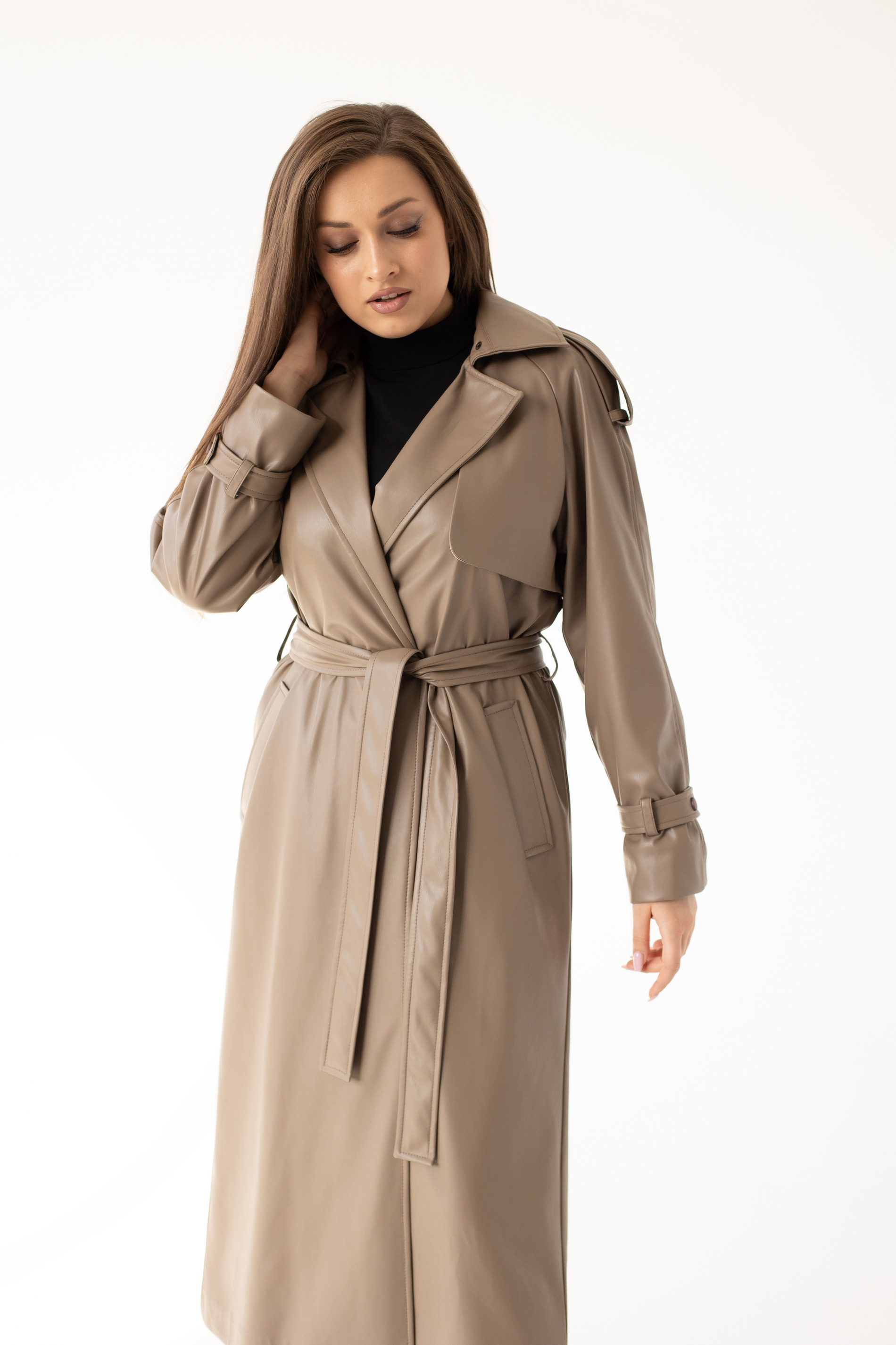 СТ. ЦЕНА 5650 руб//Плащ женский 1826 (бежевый/экокожа)