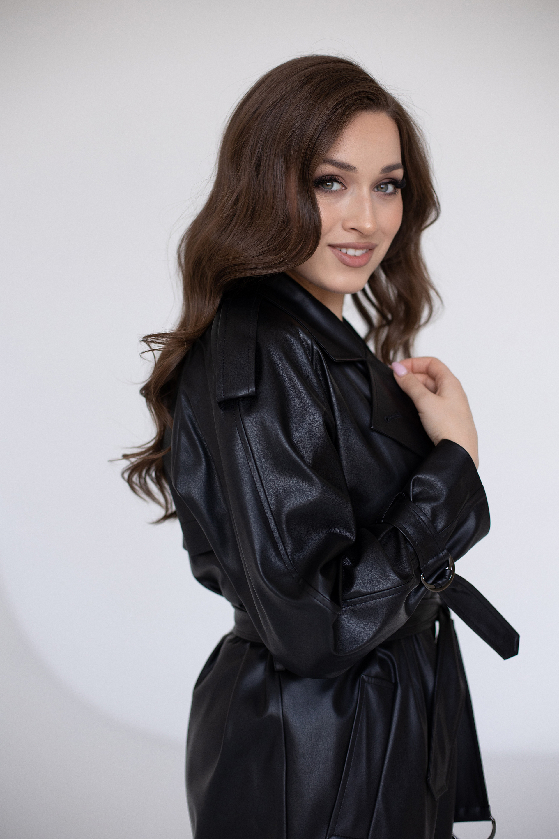 СТ. ЦЕНА 5650 руб//Плащ женский 1828 (черный/экокожа)