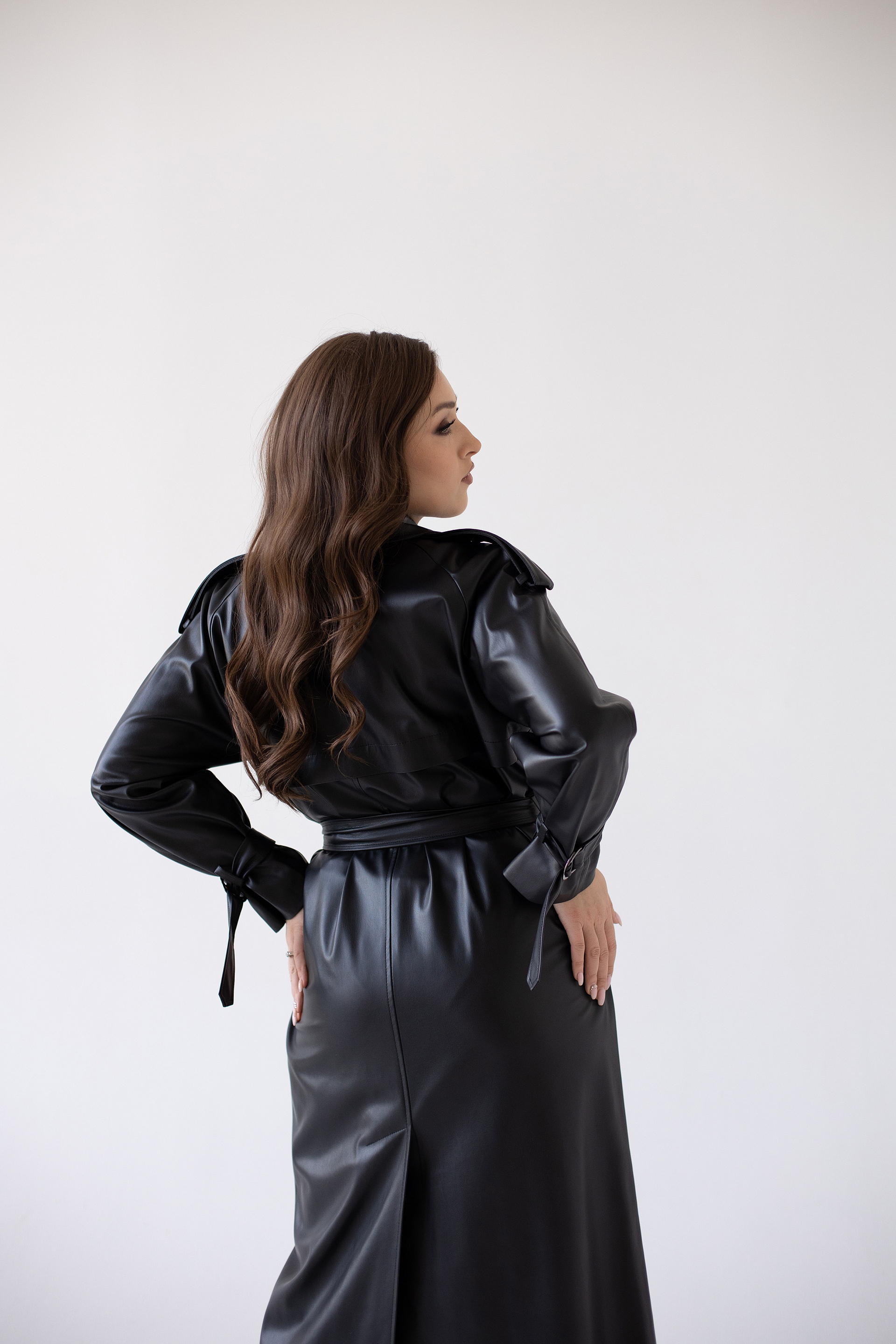 СТ. ЦЕНА 5650 руб//Плащ женский 1828 (черный/экокожа)