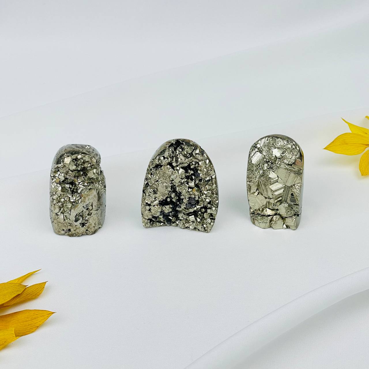 Радуга Самоцветов Сростки кристаллов Пирита