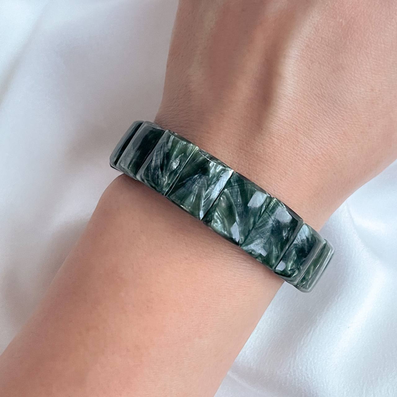 Радуга Самоцветов Браслет из Серафинита