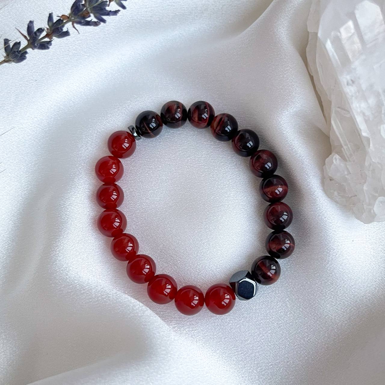 Радуга Самоцветов Браслет из Сердолика и Бычьего глаза