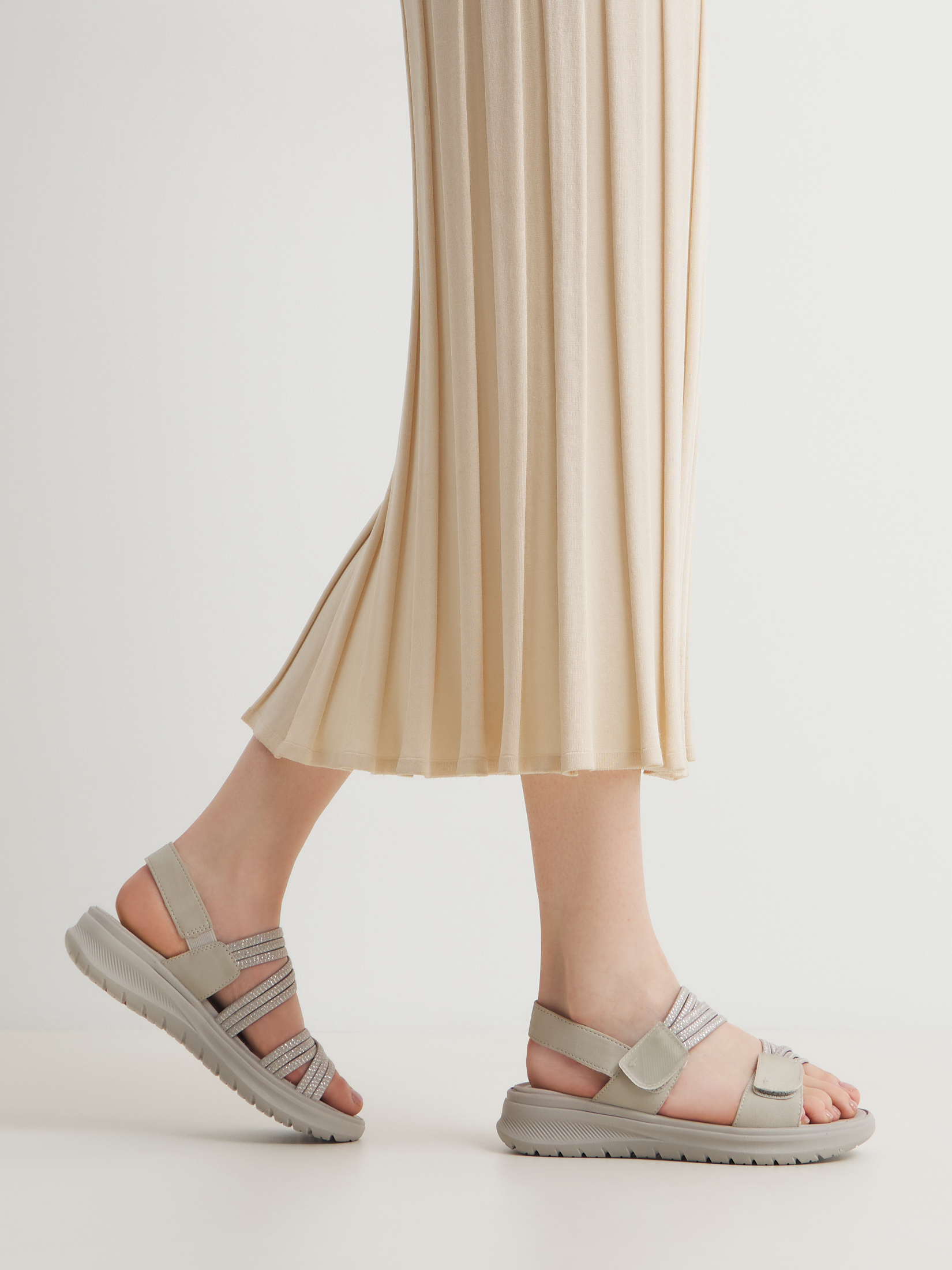 Женские сандалии TAMARIS COMFORT POLLY 4392836, светло-серый