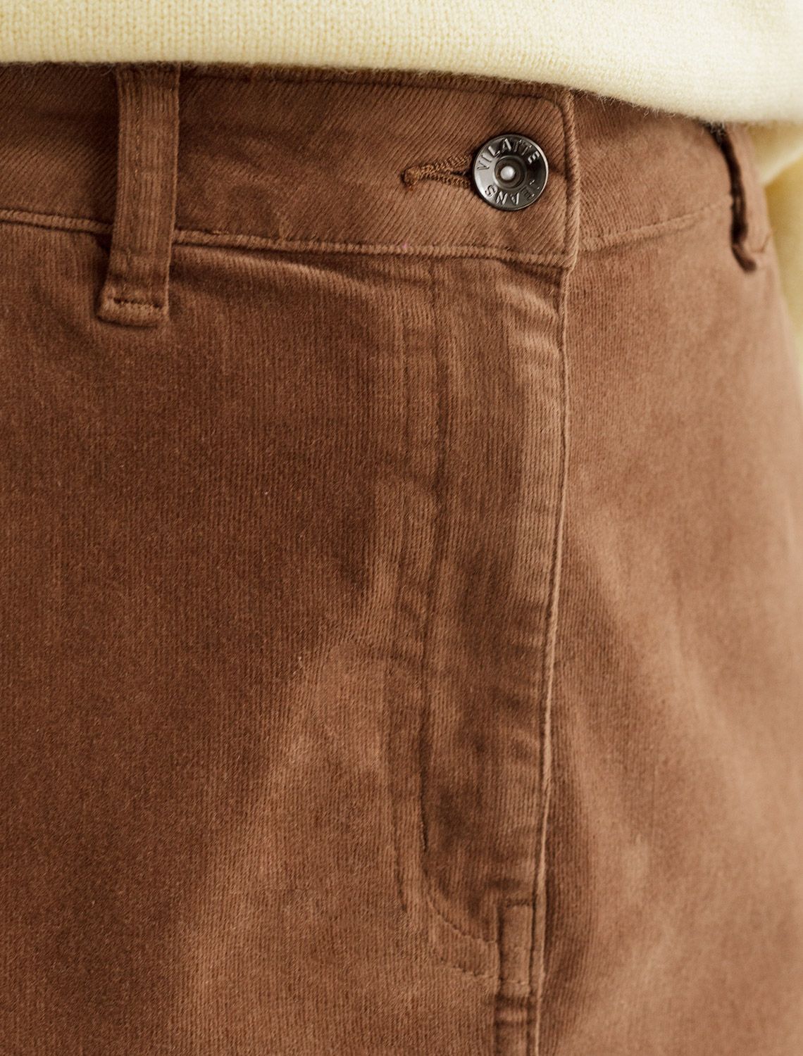 Юбка из эластичного микро-вельвета D26.189 светло-кофейный