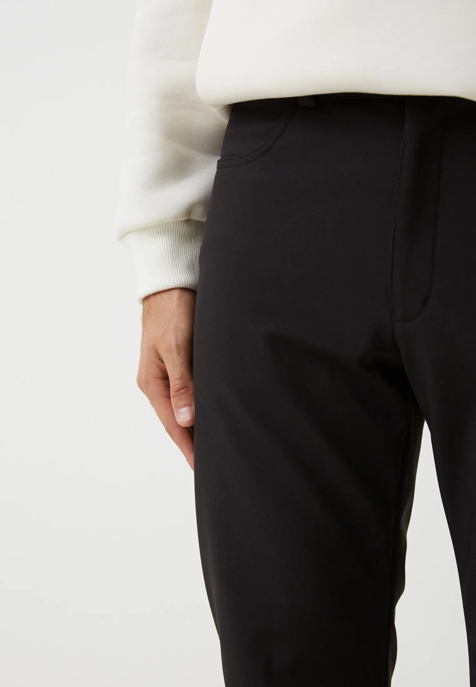 Брюки мужские 23150-432 софтшелл черный