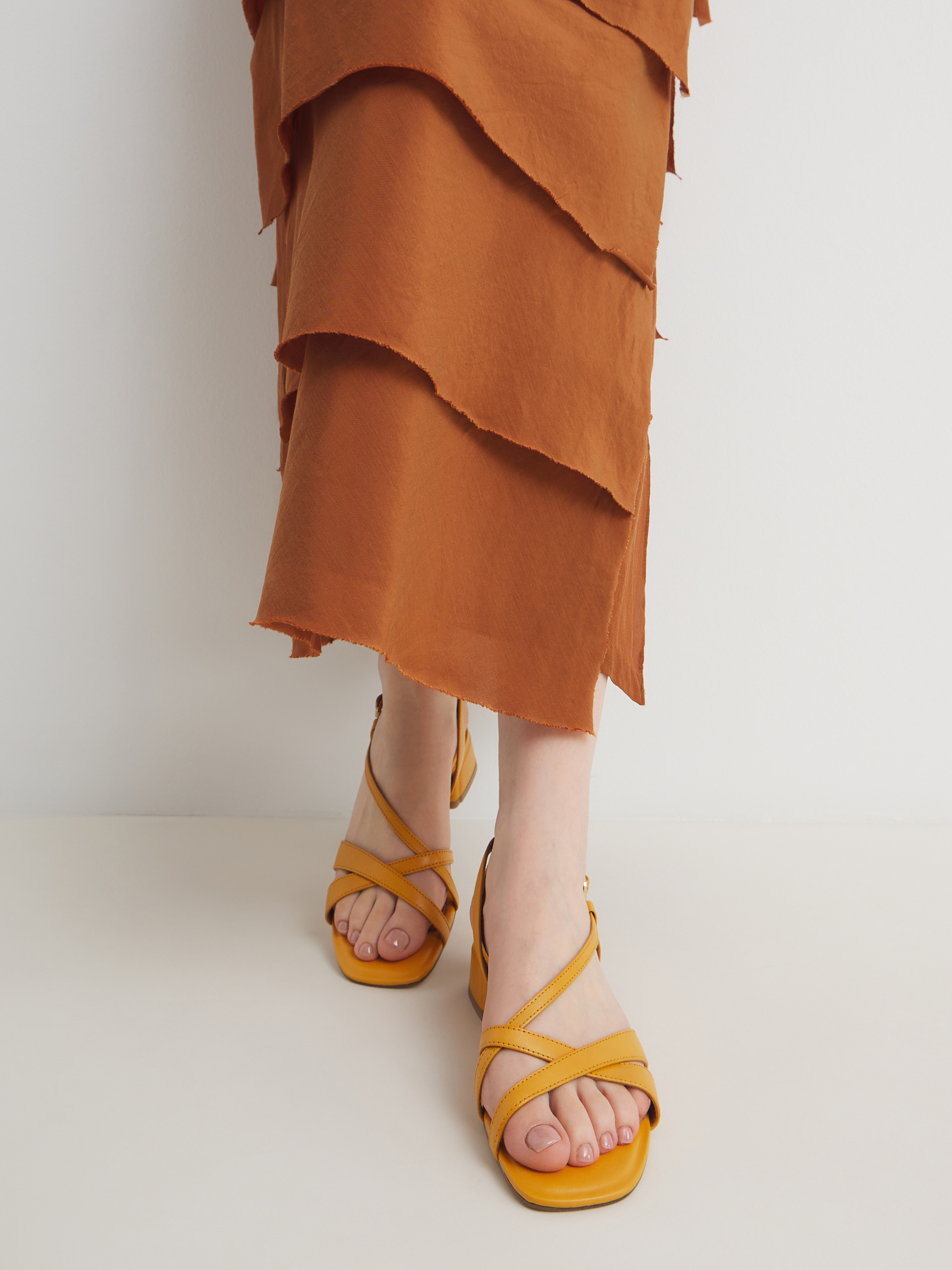 Босоножки TAMARIS FLORENTINA 4385407, темно-желтый