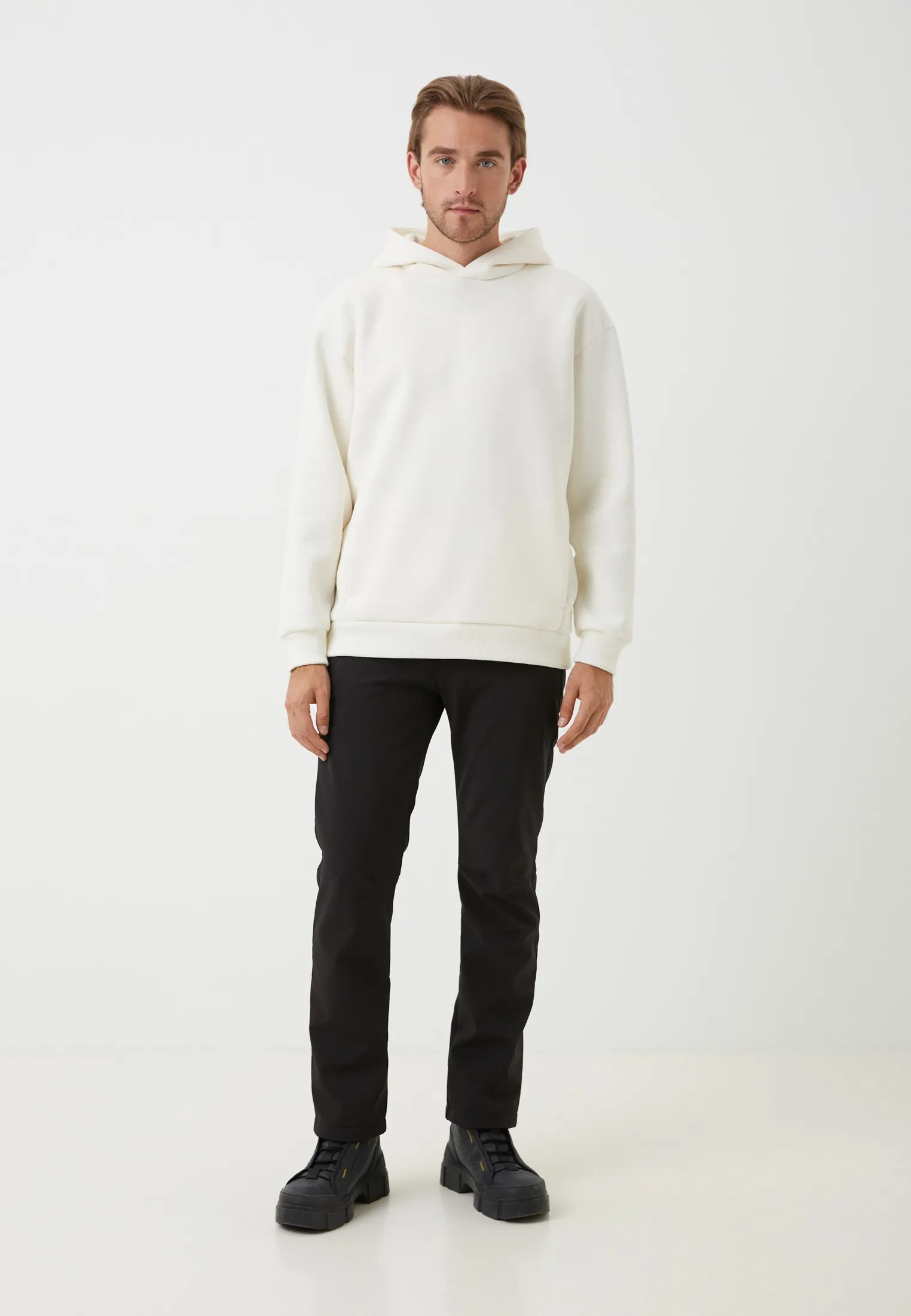 Брюки мужские 23150-432 софтшелл черный