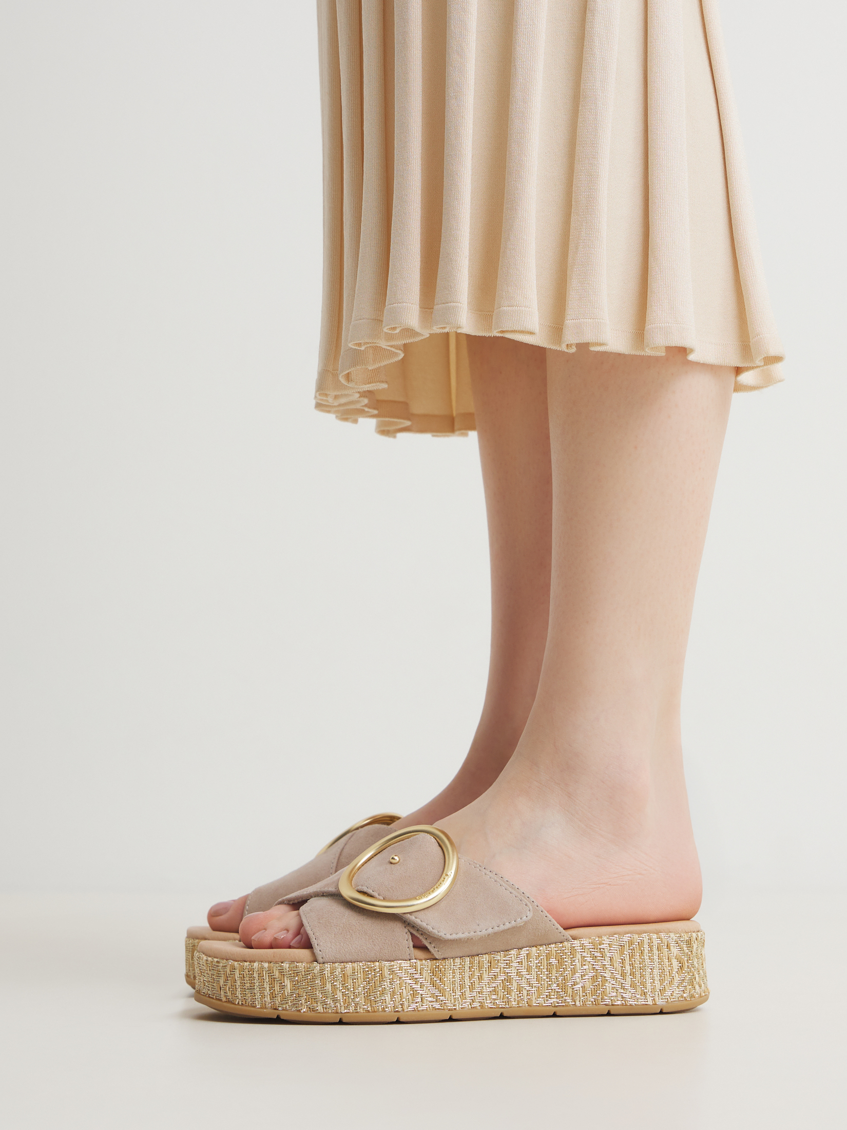 Женские шлепанцы TAMARIS COMFORT BUNO 4392548, пыльно-бежевый