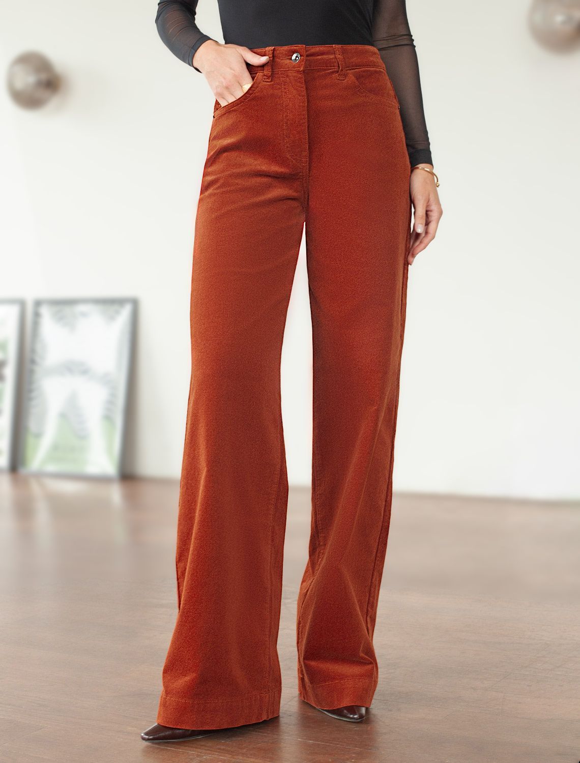 Брюки из эластичного микро-вельвета D24.278 терракотовый