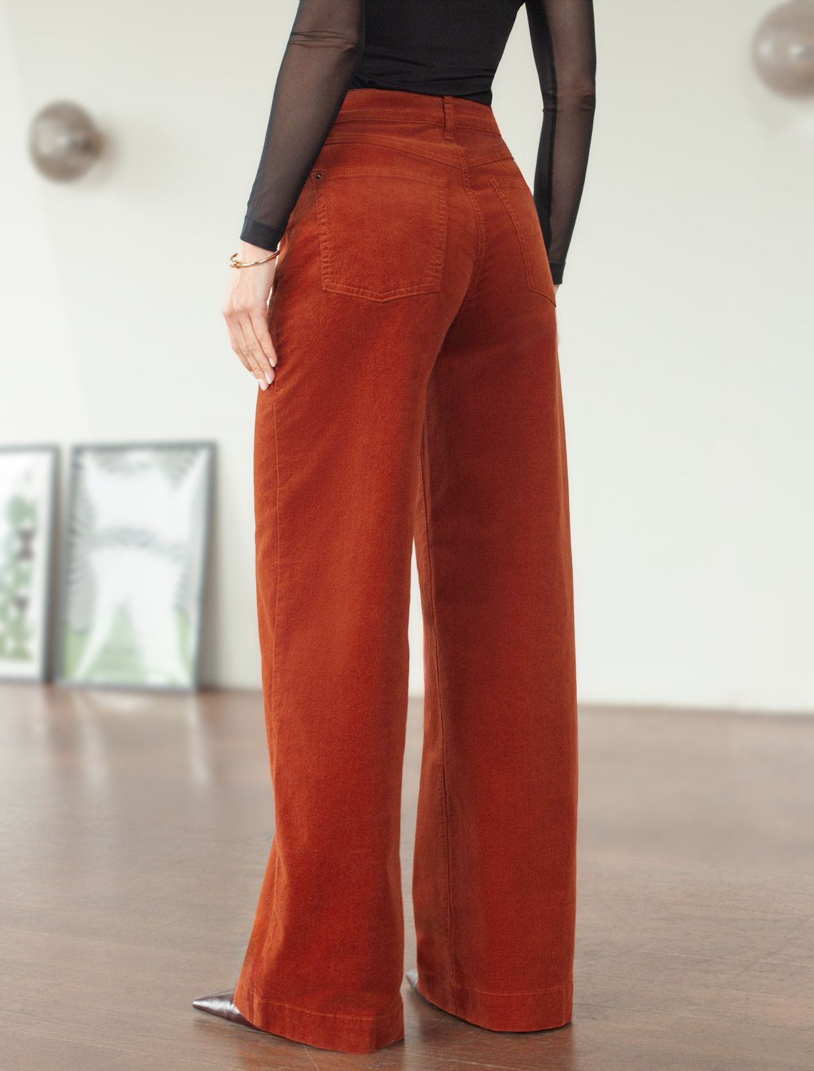 Брюки из эластичного микро-вельвета D24.278 терракотовый