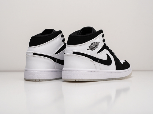 Кроссовки Nike Air Jordan 1 Mid
