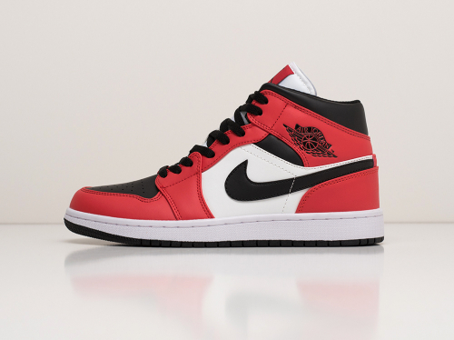 Кроссовки Nike Air Jordan 1 Mid