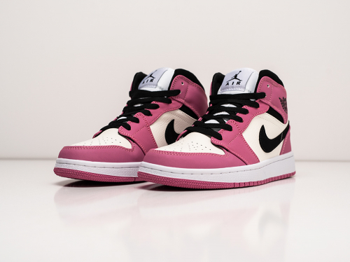 Кроссовки Nike Air Jordan 1 Mid