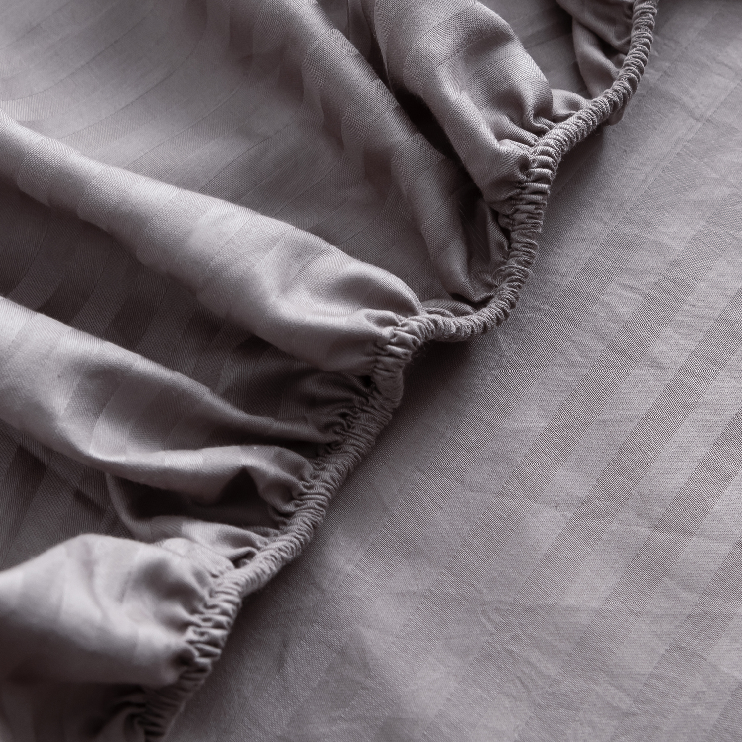 Простынь на резинке Страйп Сатин Однотонный 100% хлопок RR1CT030   160*200*30