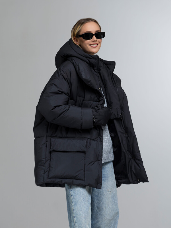 11700 р.  <s>31590 р.  Пуховик женский черный