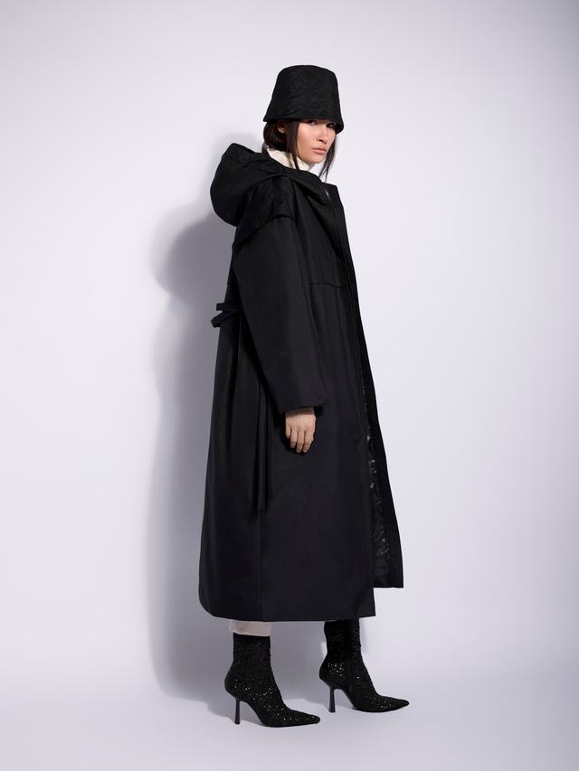 Пуховик: В176-13-61 В176-13-61 Черный 19-4007