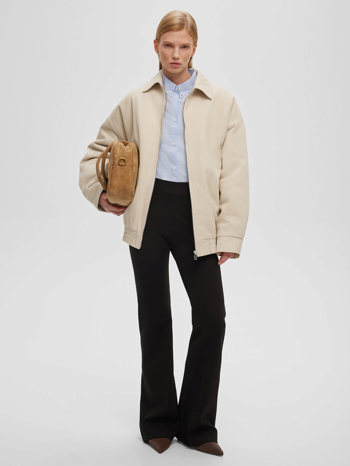 Бомбер утепленный из денима с вышивкой 0207, молочный