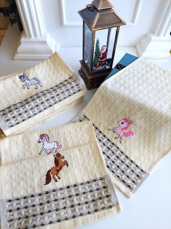 Полотенце кухонное крупная вафелька с вышивкой