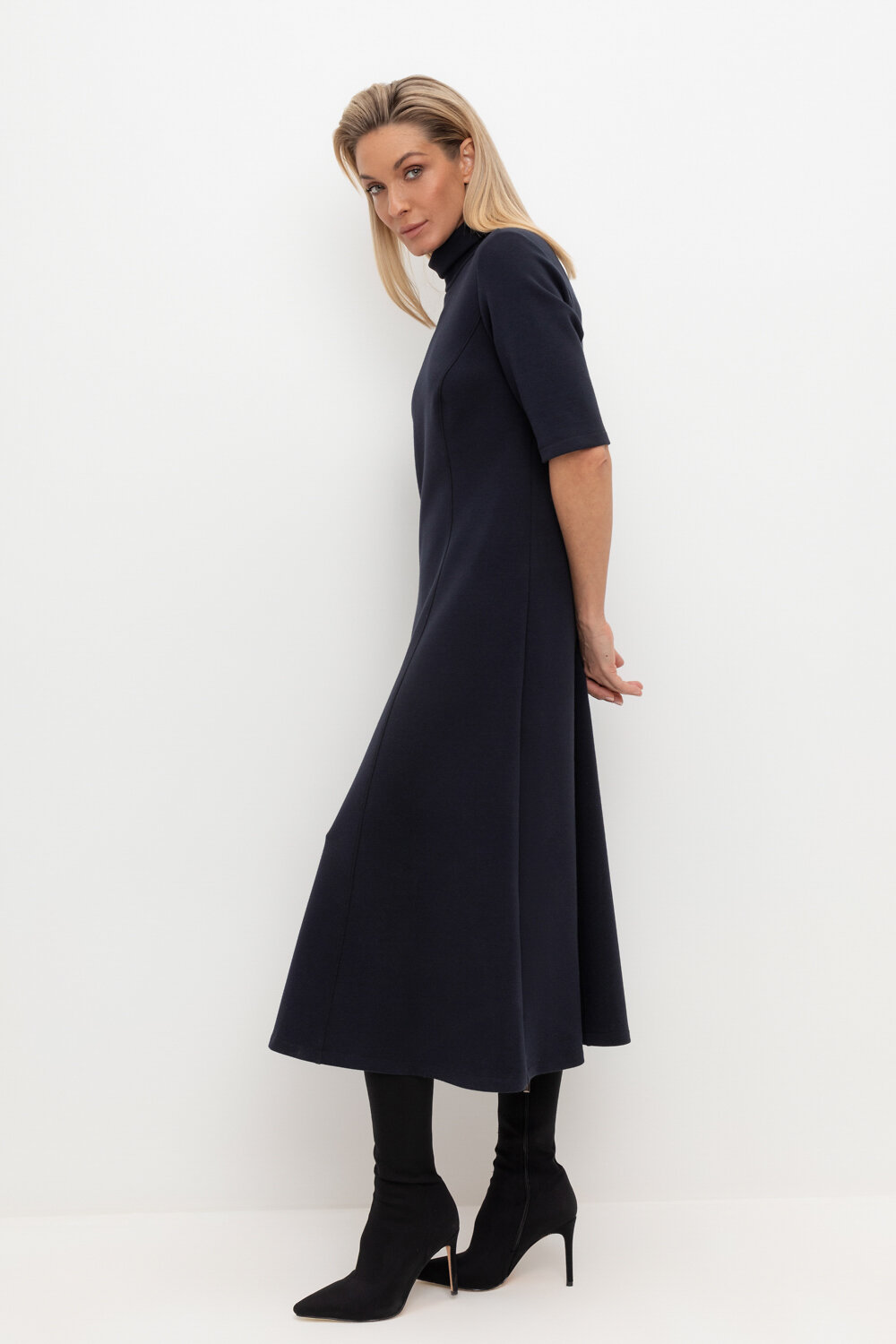 ст. цена3836руб.! VERY NEAT Платье ЕВТ 5061индиго