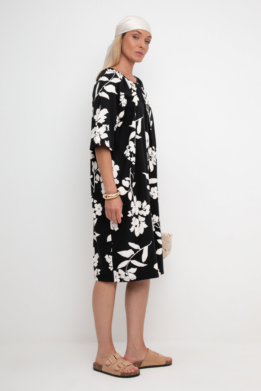 ст. цена2478руб.! VERY NEAT Платье ЕВТ 5063черный, гардения