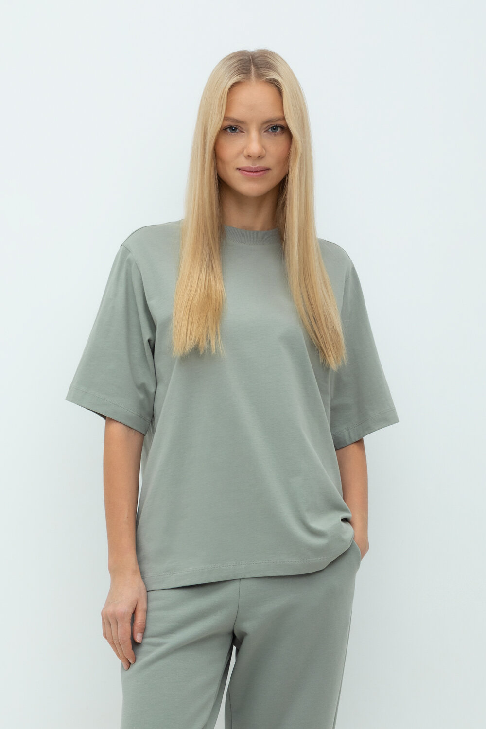 ст. цена1475руб.! VERY NEAT Фуфайка ЕВТ 3237зеленый мох