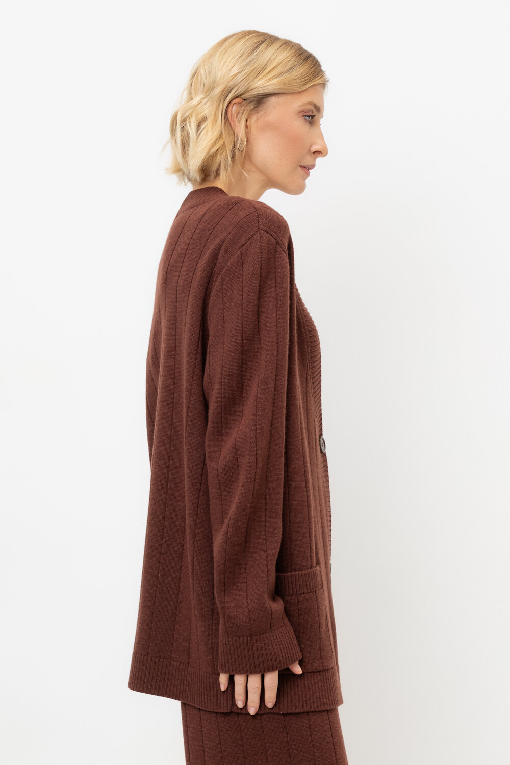 ст. цена4235руб.! VERY NEAT Кардиган ЕВ 30166/штирамису