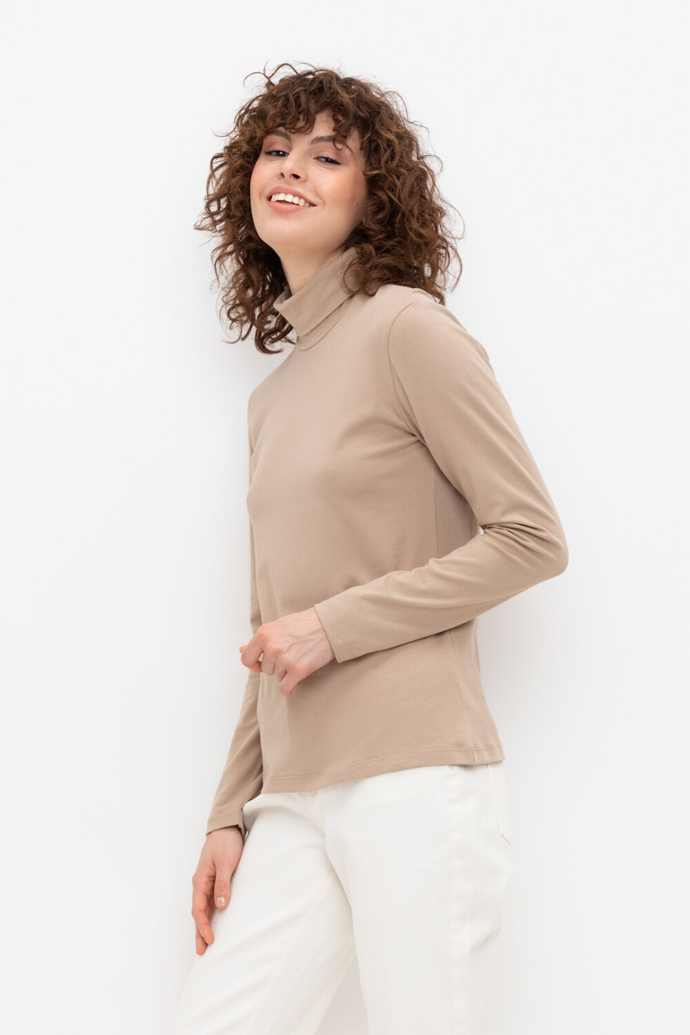 ст. цена1595руб.! ст. цена1595руб.! VERY NEAT Джемпер ЕВТ 3026/24песчаный берег