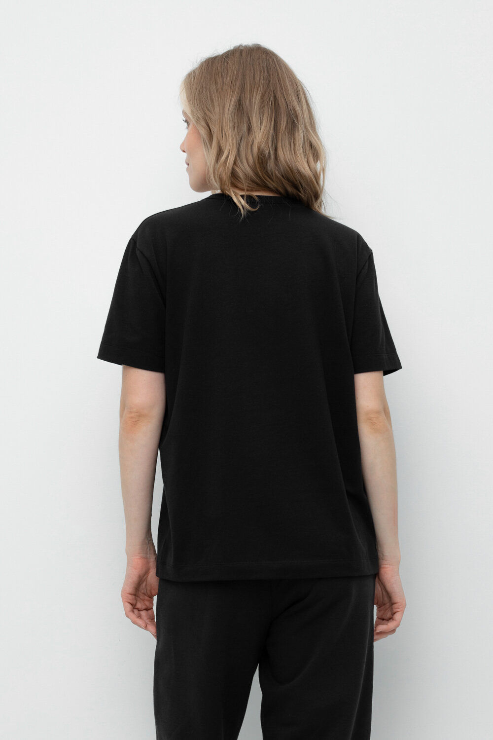 ст. цена1475руб.! VERY NEAT Фуфайка ЕВТ 3238темный черный