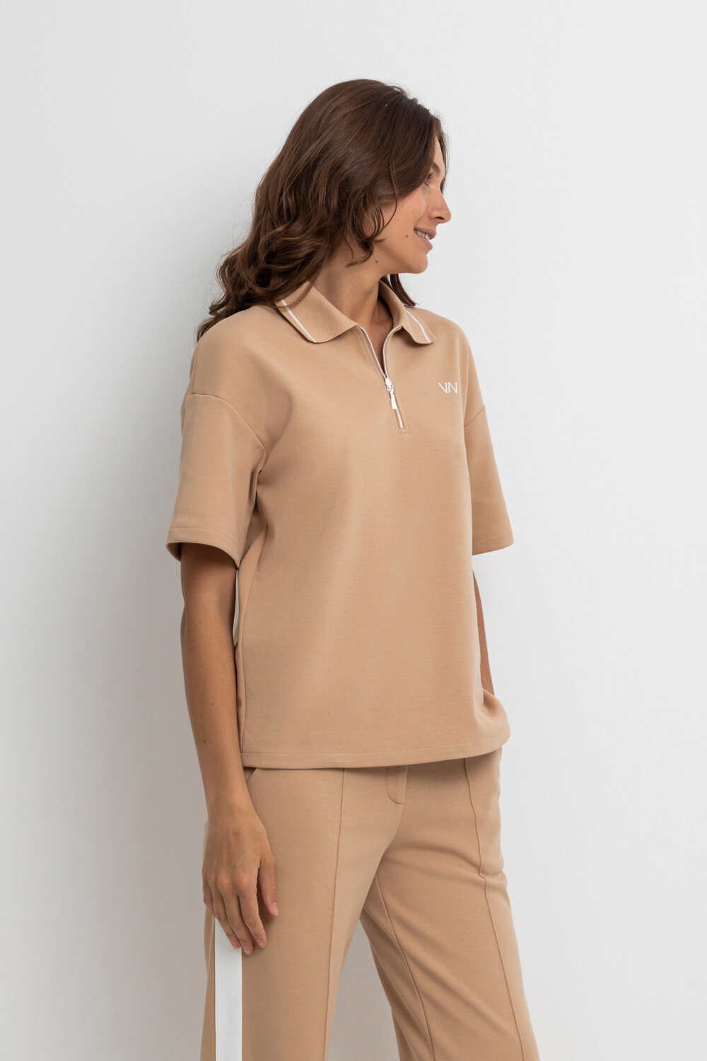 ст. цена2360руб.! VERY NEAT Фуфайка ЕВТ 3209кунжут