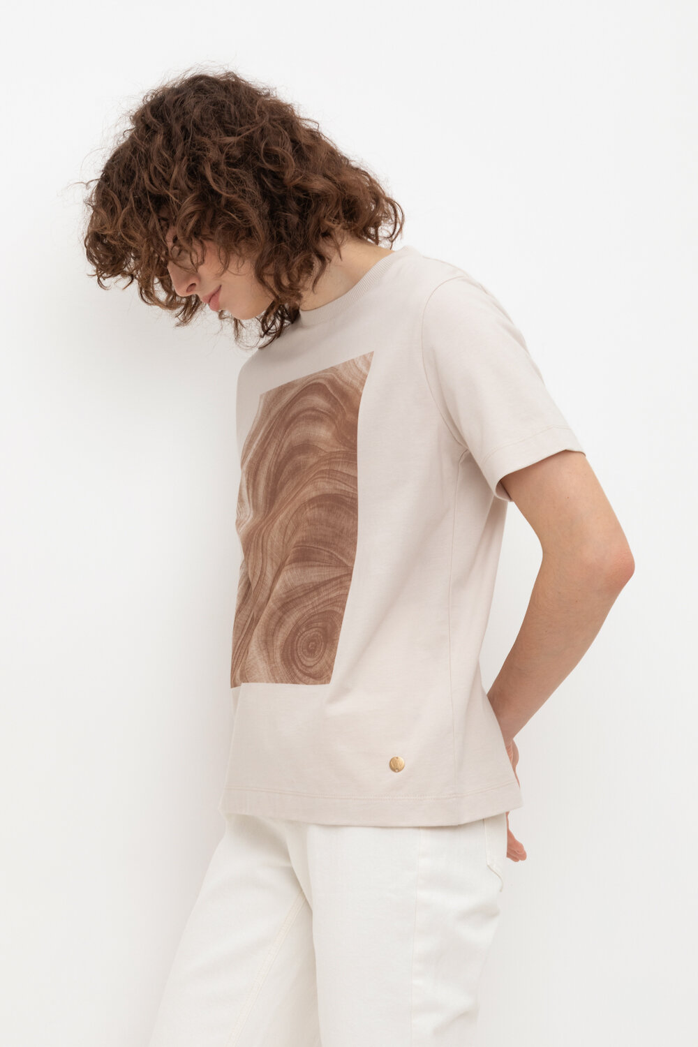 ст. цена1357руб.! VERY NEAT Фуфайка ЕВТ 3225бежевый