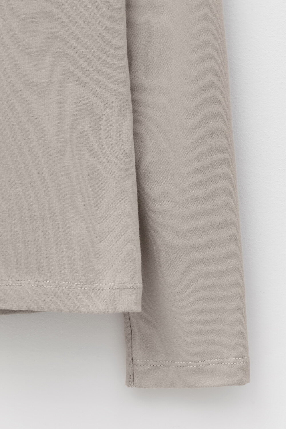 ст. цена2145руб.! VERY NEAT Джемпер ЕВТ 3264темно-бежевый