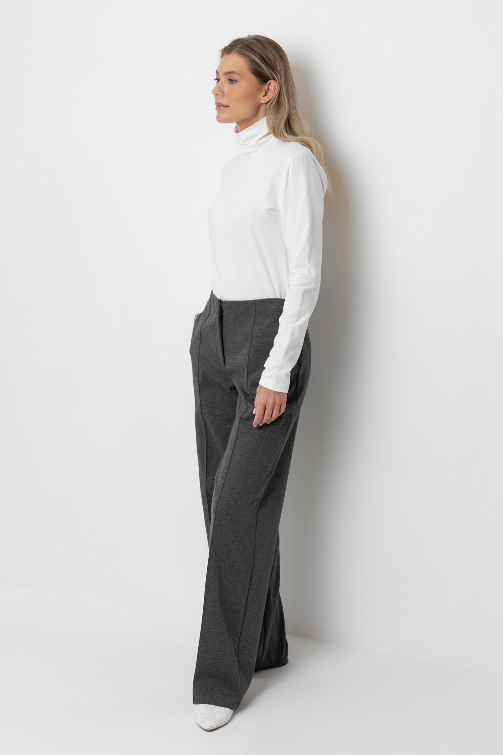 ст. цена3575руб.! VERY NEAT Брюки ЕВТ 4119тем.серый меланж