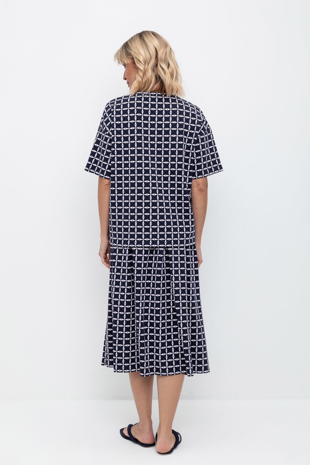 ст. цена2832руб.! VERY NEAT Юбка ЕВТ 7013индиго, морская клетка