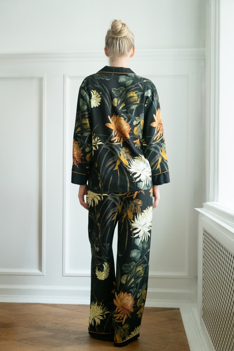 Комплект домашний женский Rose&petal Homewear 2302 V