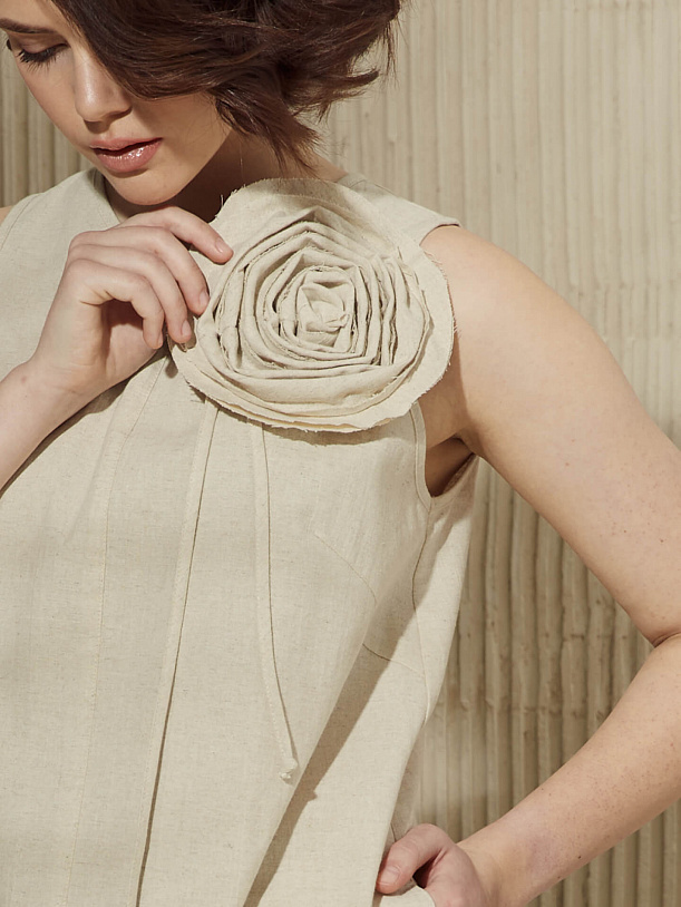 Платье-сарафан с цветком (арт. 07532-1)