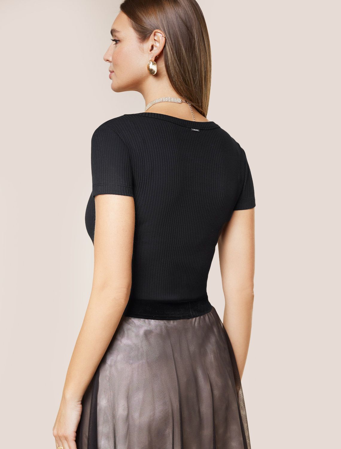 Футболка из трикотажа в широкий рубчик D49.029 черный