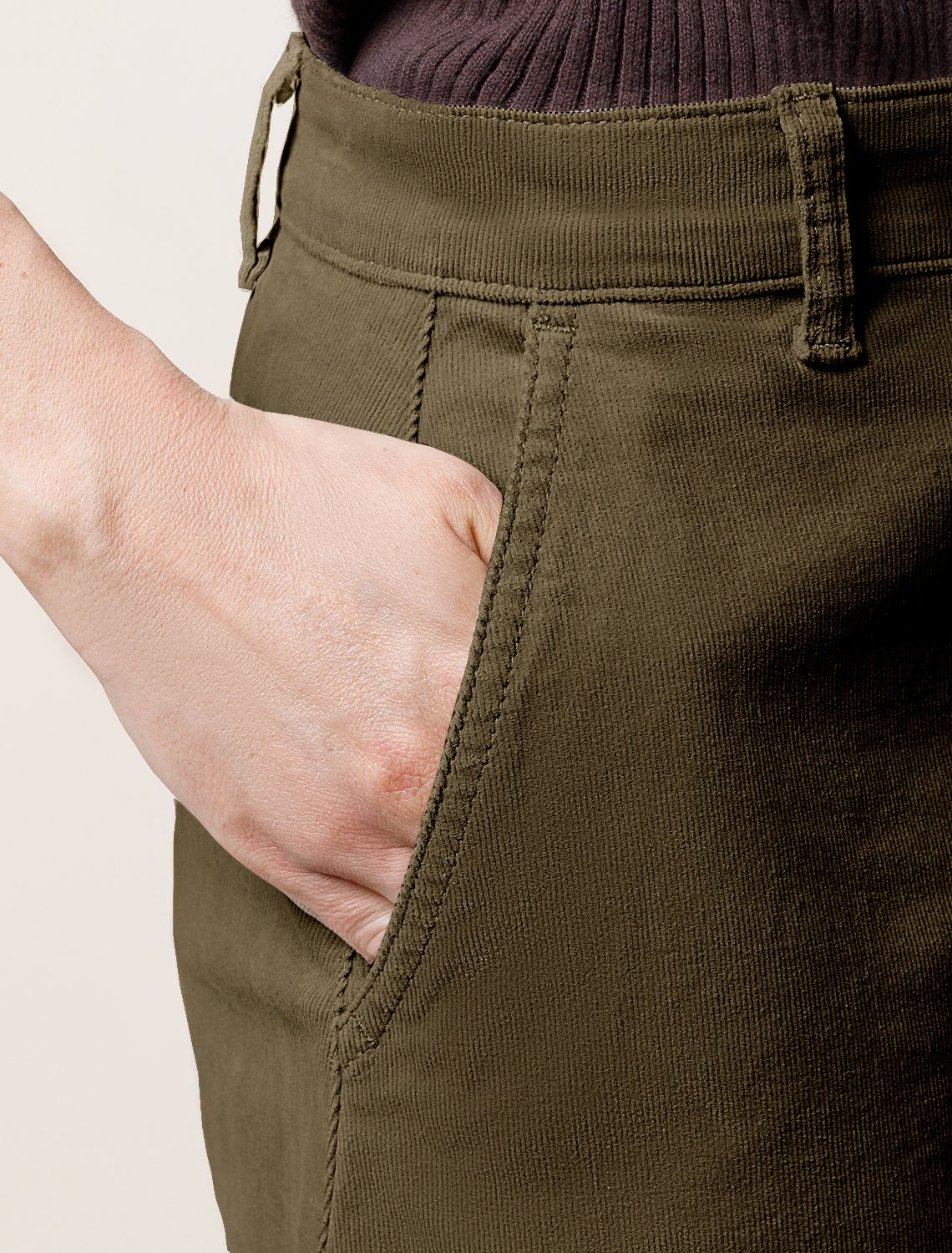 Юбка из эластичного микро-вельвета D26.200 хаки