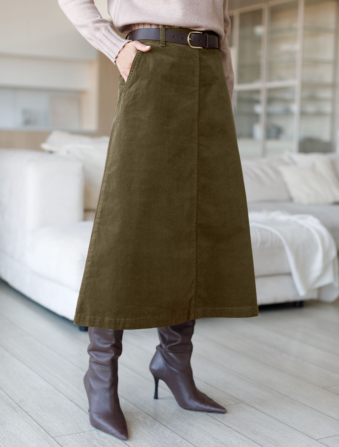 Юбка из эластичного микро-вельвета D26.200 хаки