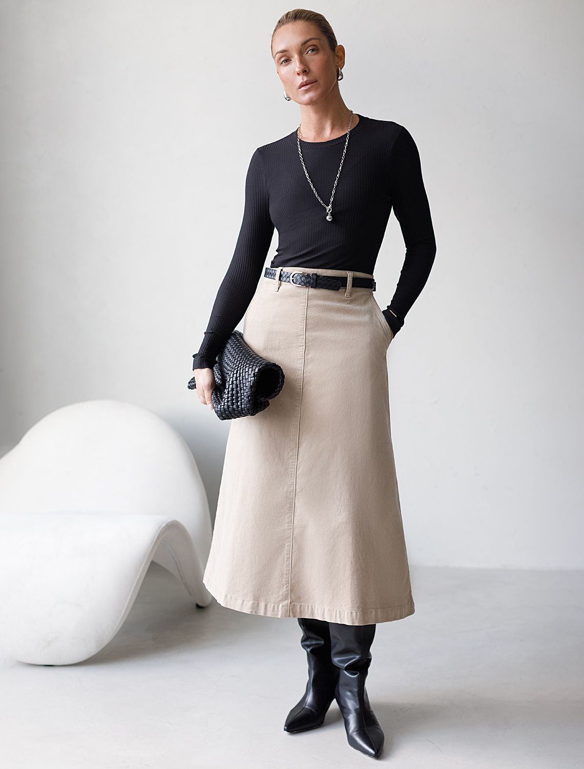 Юбка из эластичного микро-вельвета D26.200 светло-бежевый