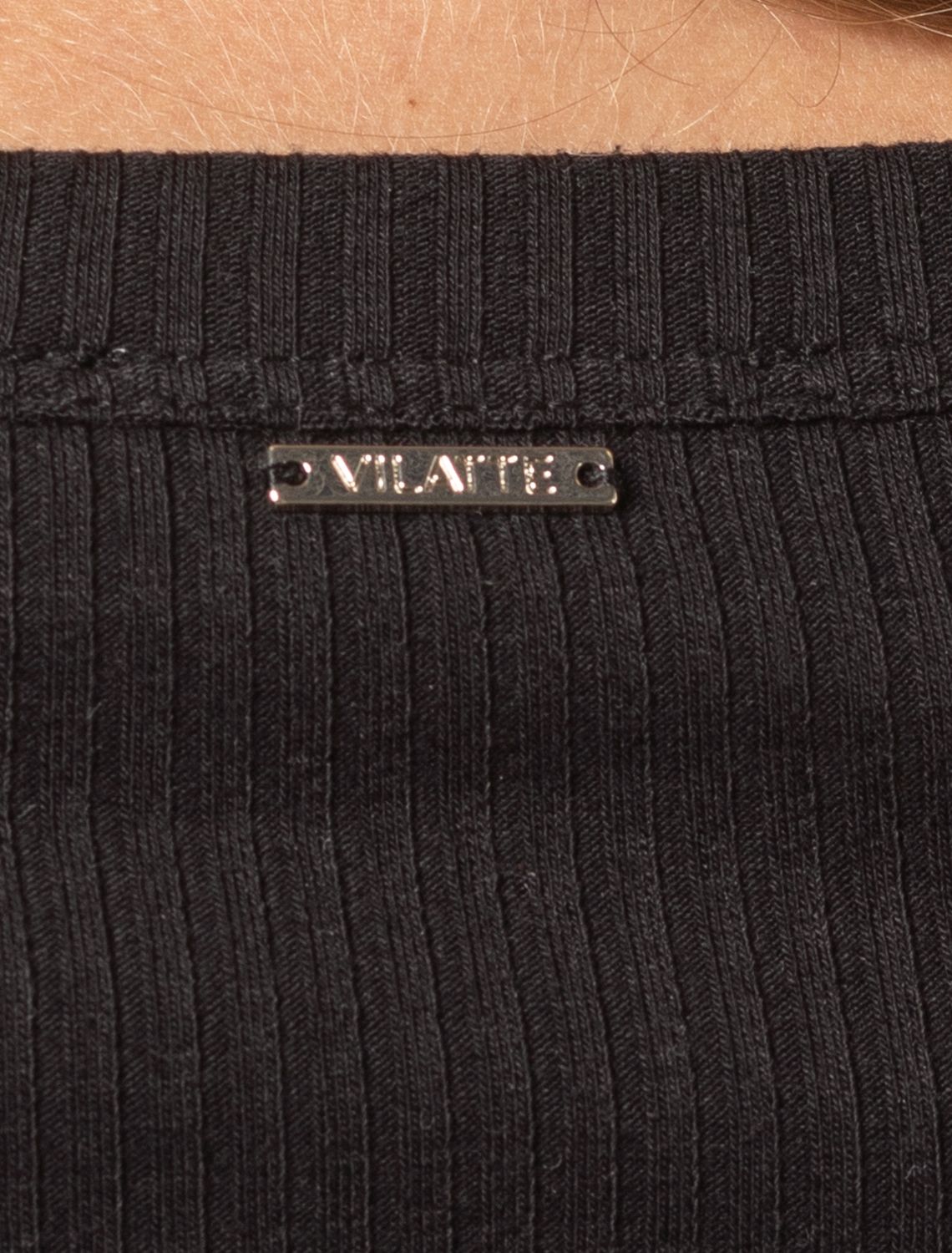 Футболка из трикотажа в широкий рубчик D49.029 черный