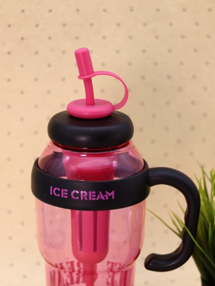 Бутылка с трубочкой