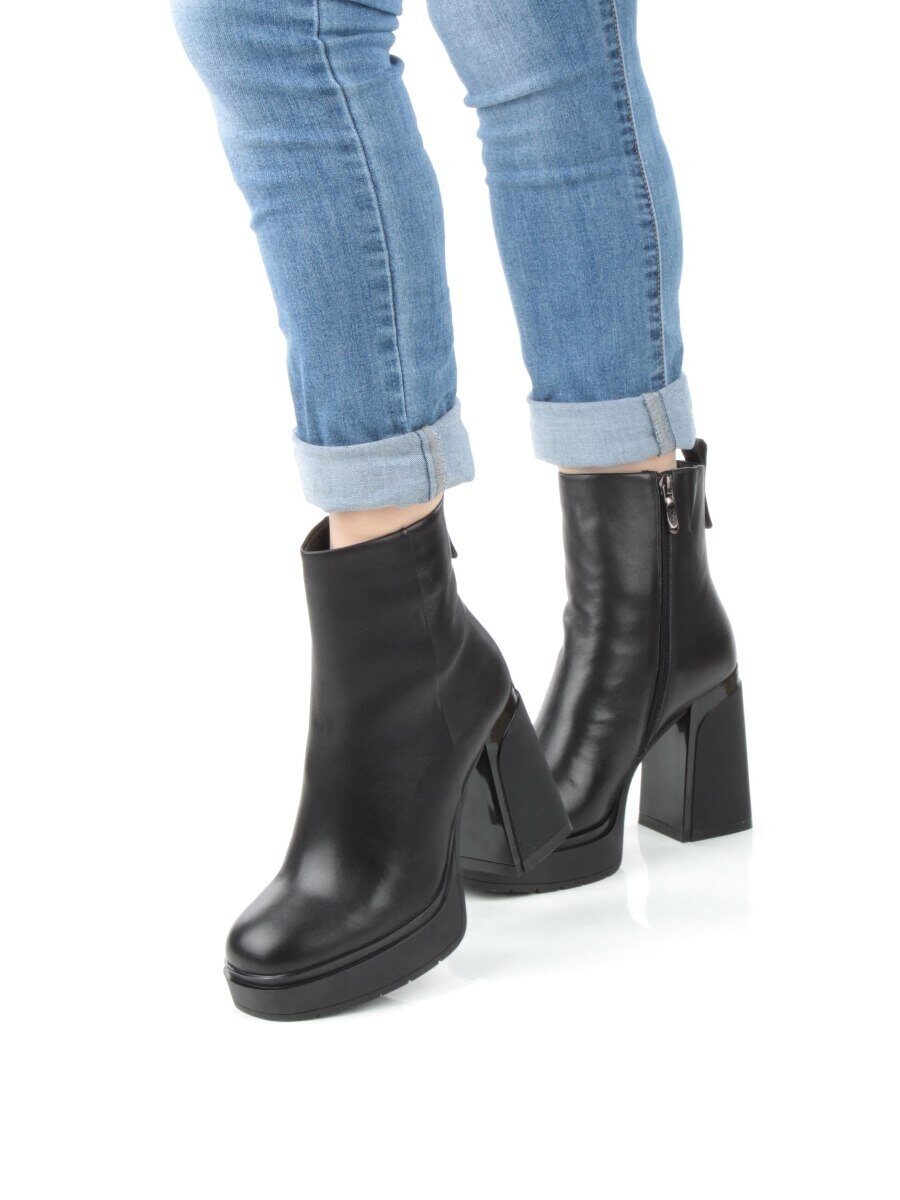 04-M3-1451 BLACK Ботильоны зимние женские (натуральная кожа, натуральный мех)