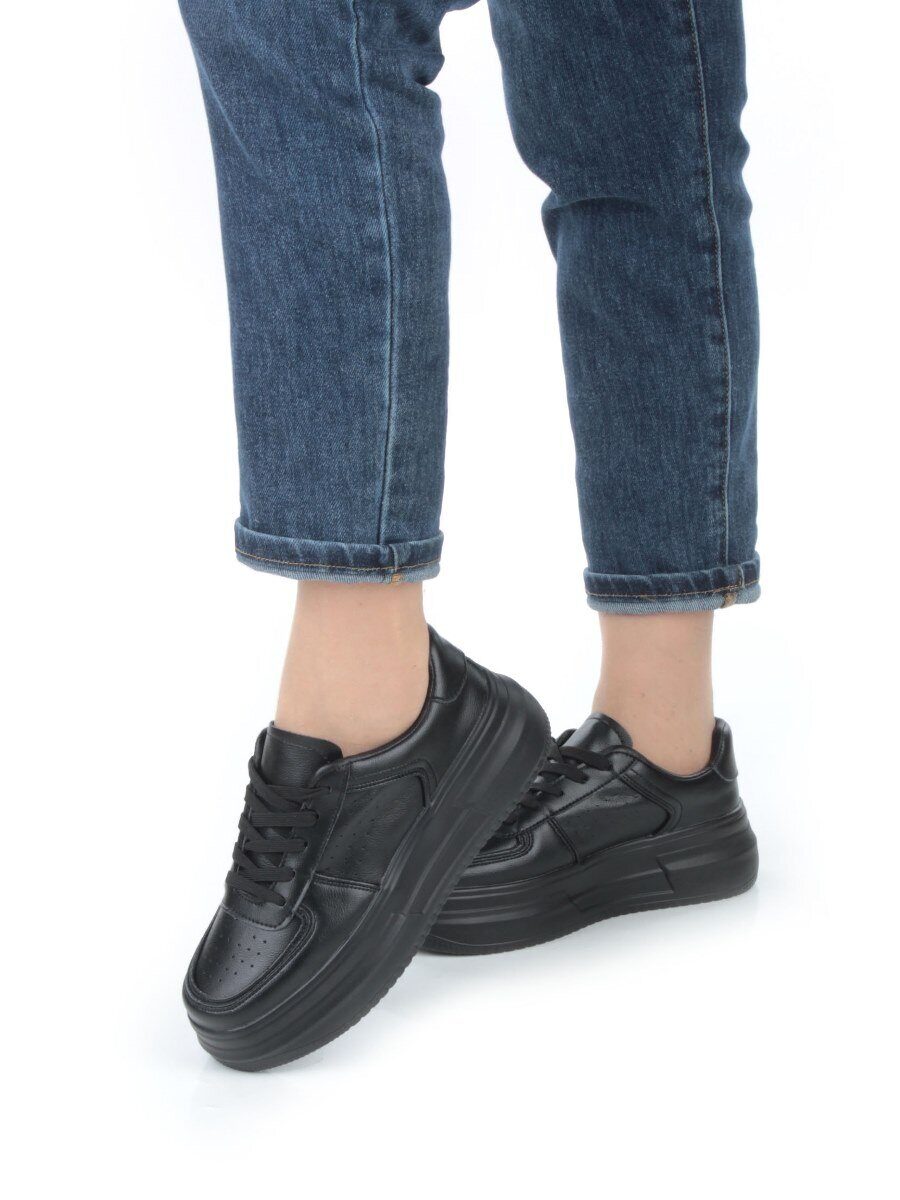 05-P8203-2 BLACK Кроссовки женские (натуральная кожа)