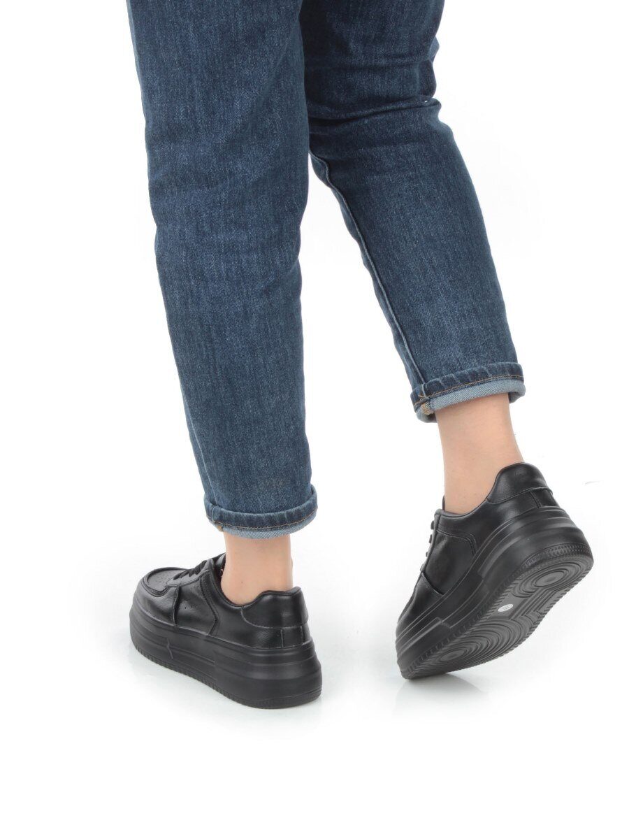 05-P8203-2 BLACK Кроссовки женские (натуральная кожа)