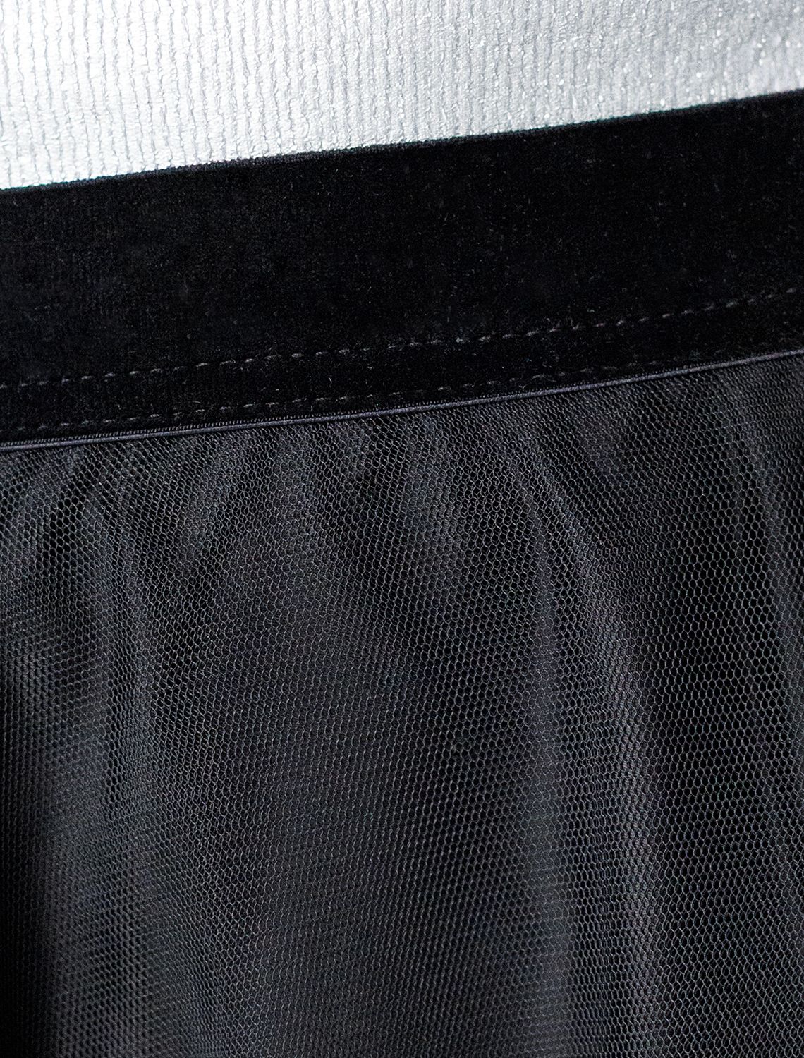 Юбка миди вечерняя на резинке из матового сатина с мягкой сеткой