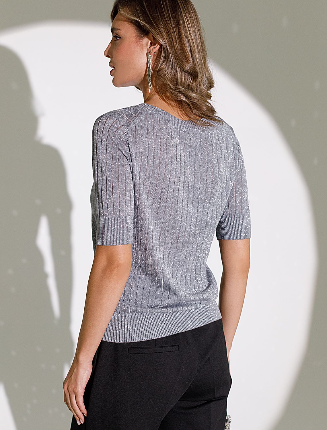 Джемпер с коротким рукавом тонкой вязки из вискозы с люрексом