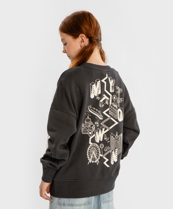 1120 р. 1600 р. Толстовка оверсайз с принтом на спине серая для девочки Button Blue