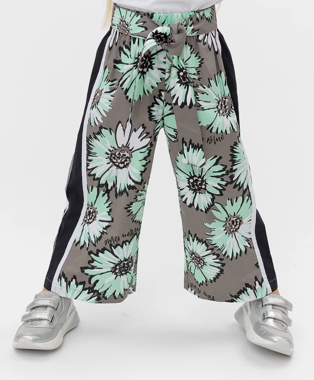 600 р.  999 р.  Серые брюки Button Blue