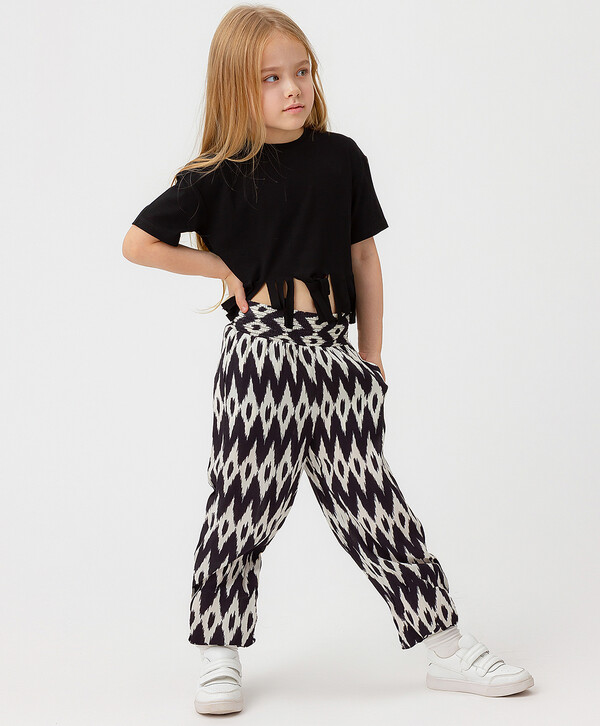 1080 р.  1350 р.  Брюки черно-белые Button Blue