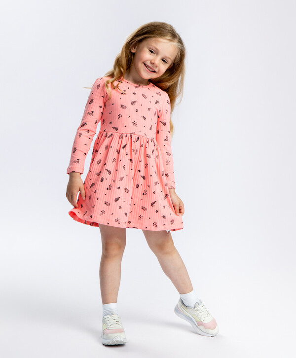 550 р. 1100 р. Платье с длинным рукавом розовое Button Blue